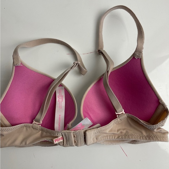 PINK Victoria's Secret Tan T-Shirt Bra with Seamless Design - Picture 2 of 3